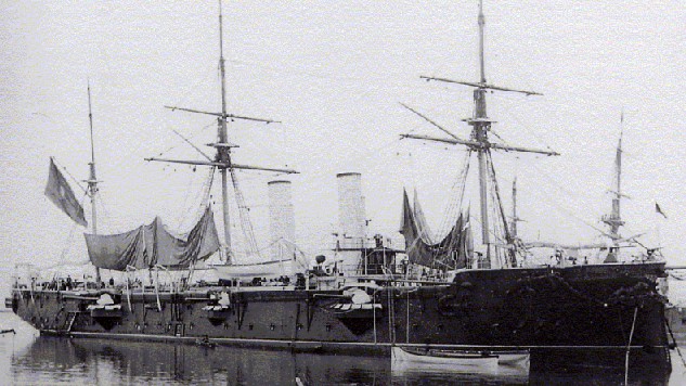 crucero ALFONSO XII, que permanecer&iacute;a averiado durante todo el conflicto en La Habana debido a su intenso uso  en la lucha contra los mambises. 