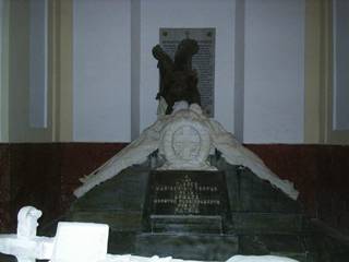 Monumento a las clases de mariner&iacute;a y tropa de La Armada. Pante&oacute;n de Marinos Ilustres de San Fernando.