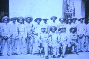 Los h&eacute;roes de Baler tras el fin del m&iacute;tico asedio