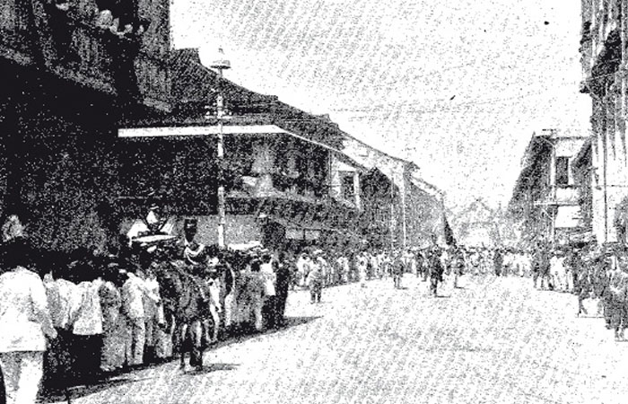 Ovación tributada a los Batallones de Cazadores números 2 y 3.