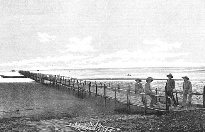 Parañaque. Embarcadero construido en 5 días.