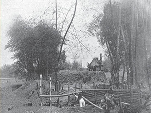 Segunda línea de trincheras que defendía el puente del Zapote
